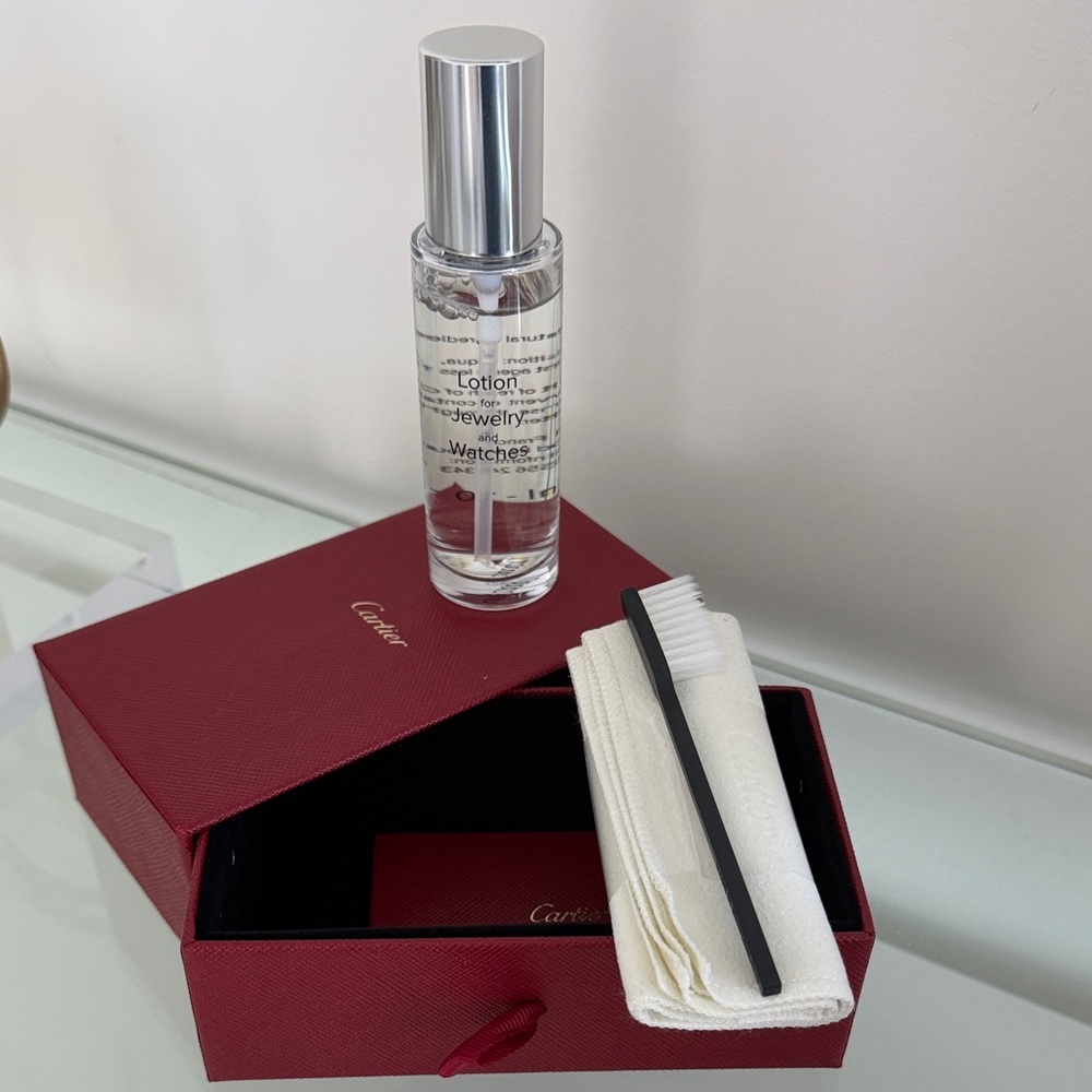 Cartier lotion for jewerly and watches New💫